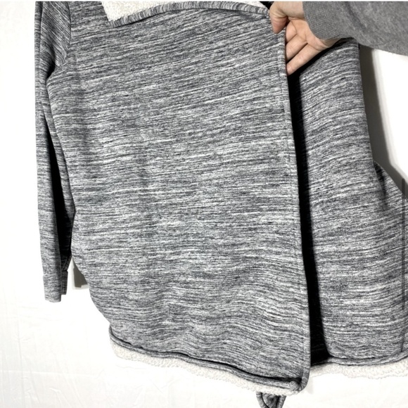 5/$25 GAP Heathered Grey Sherpa Lined Open Front Cardigan L - Picture 7 of 16